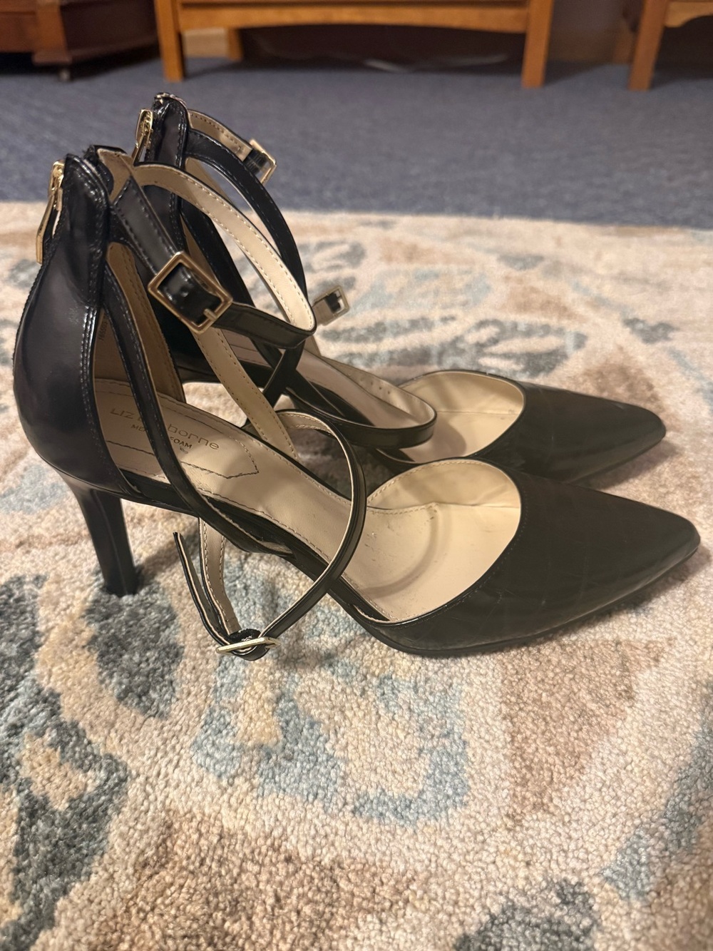 Womens Liz Claiborne Harvey Stiletto Pumps Size 9